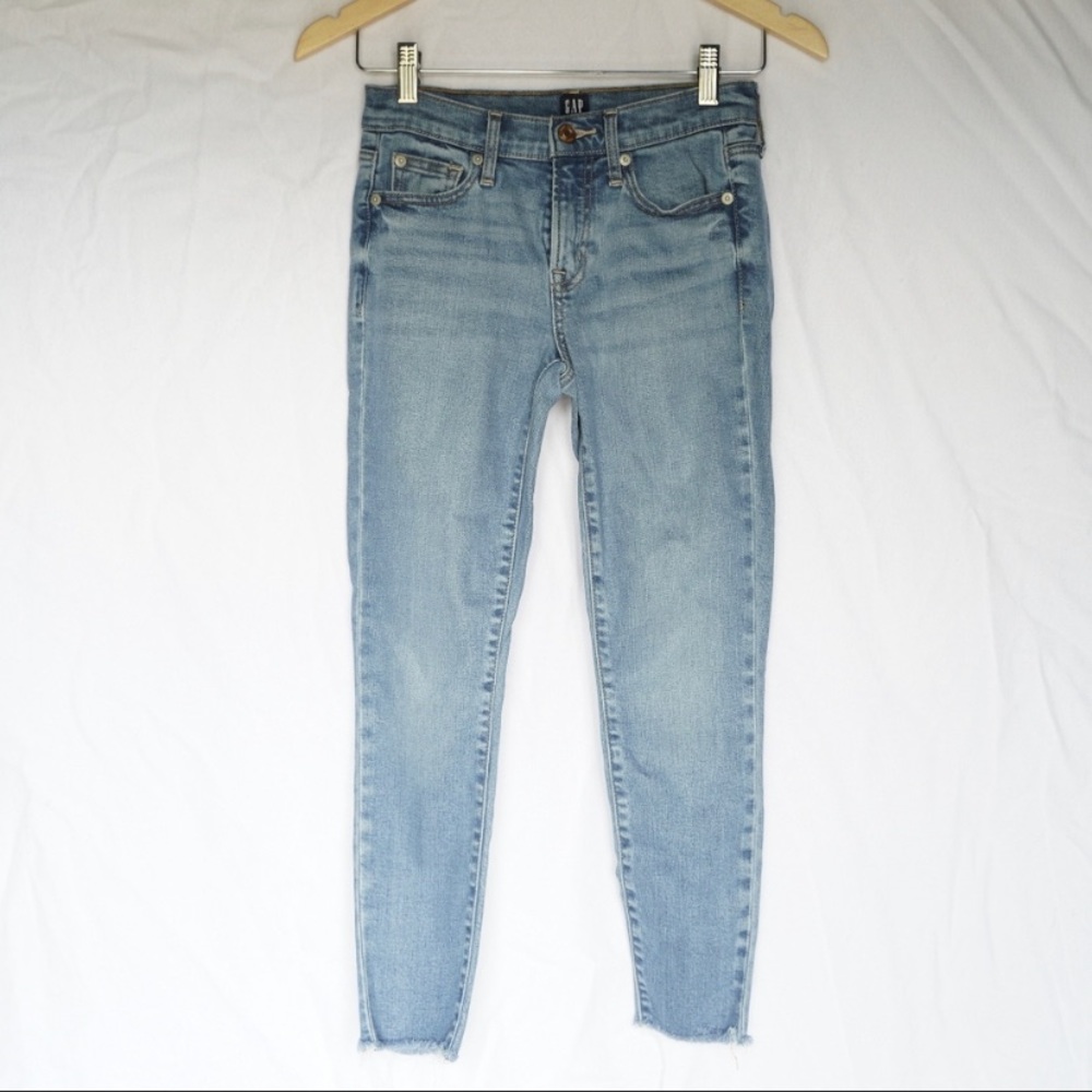 GAP True Skinny Light Blue Jeans